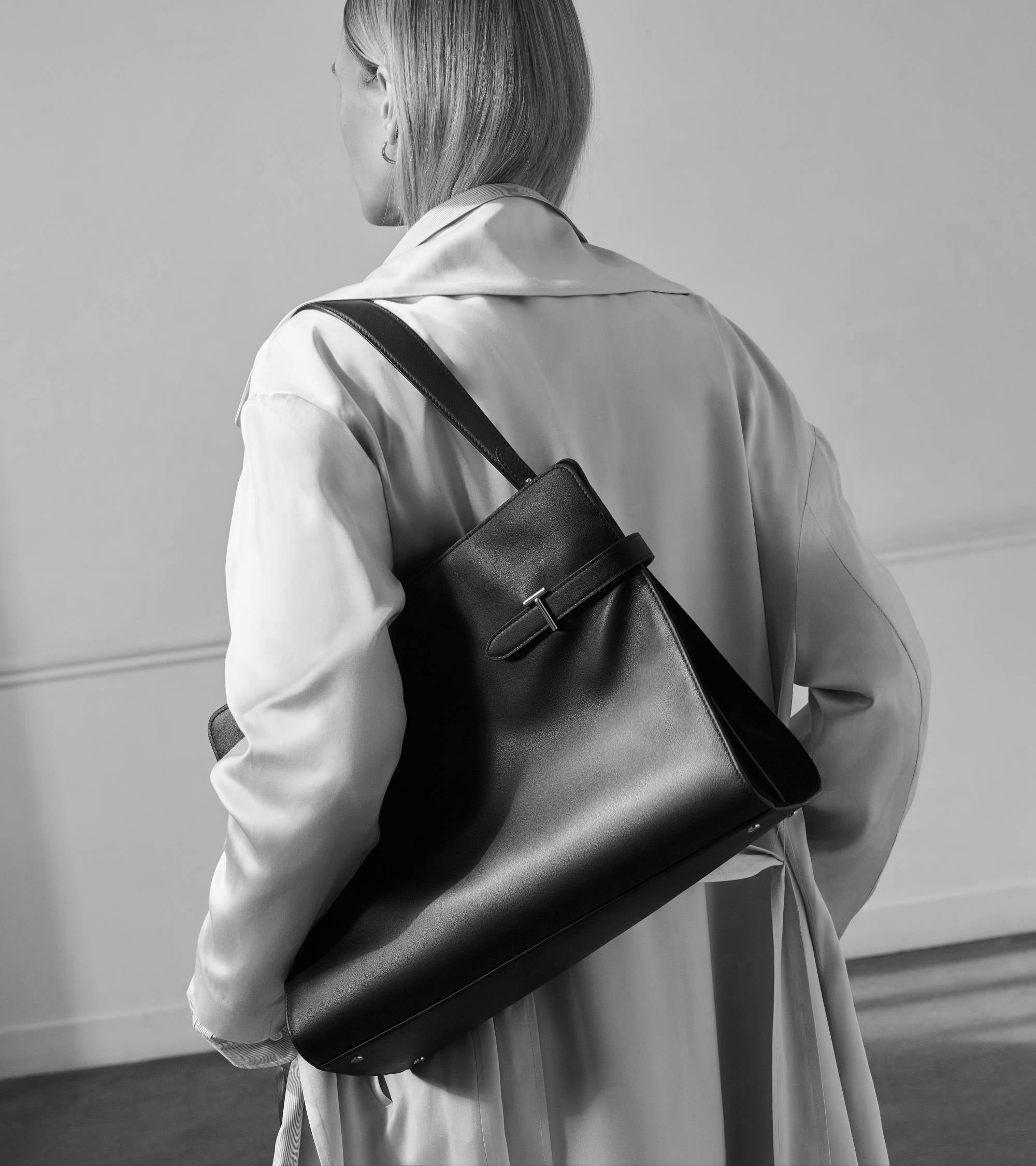Bolsa de hombro modelo maxi Emie en cuero liso y ante