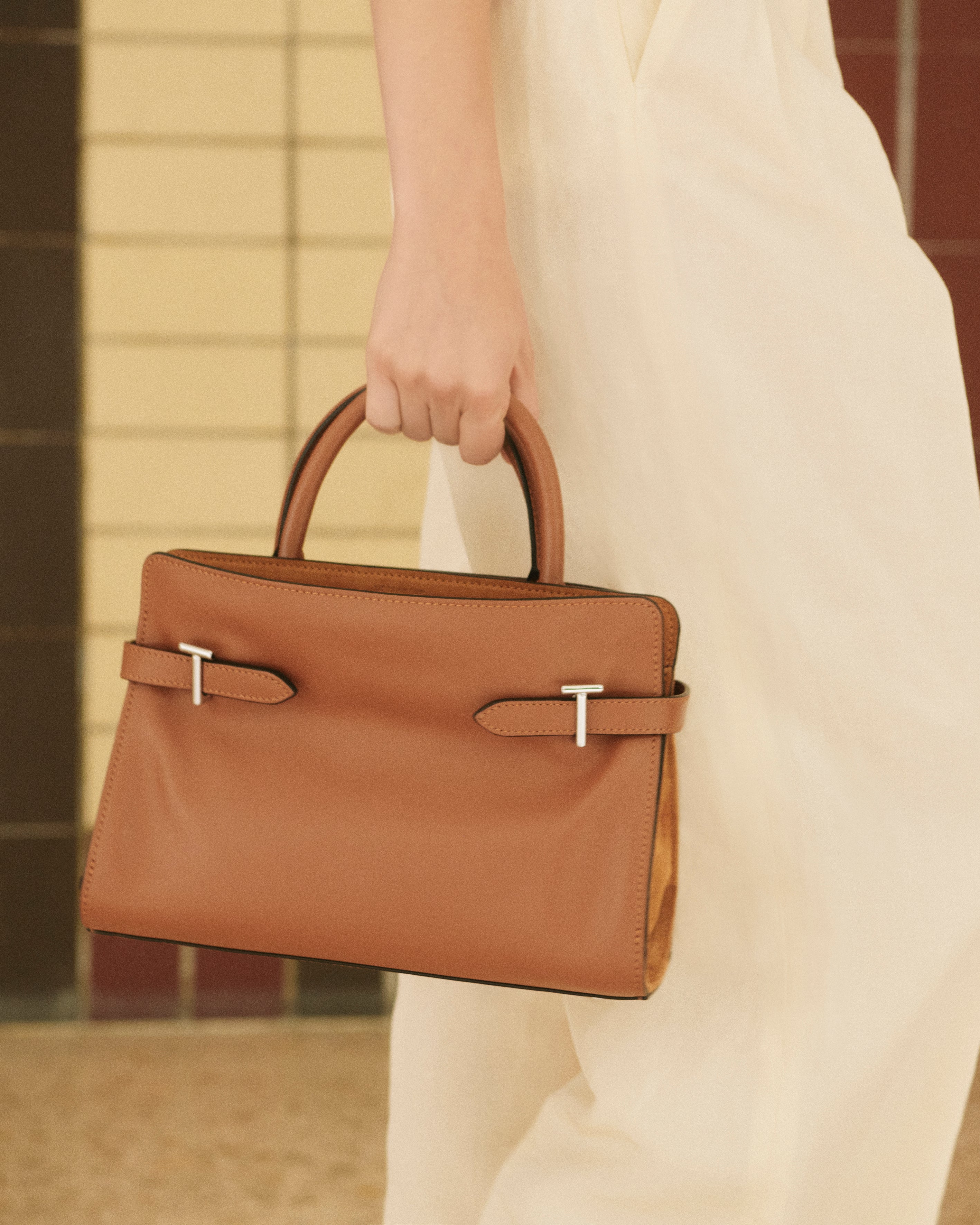 Sac à main moyen modèle Emie en cuir lisse et nubuck