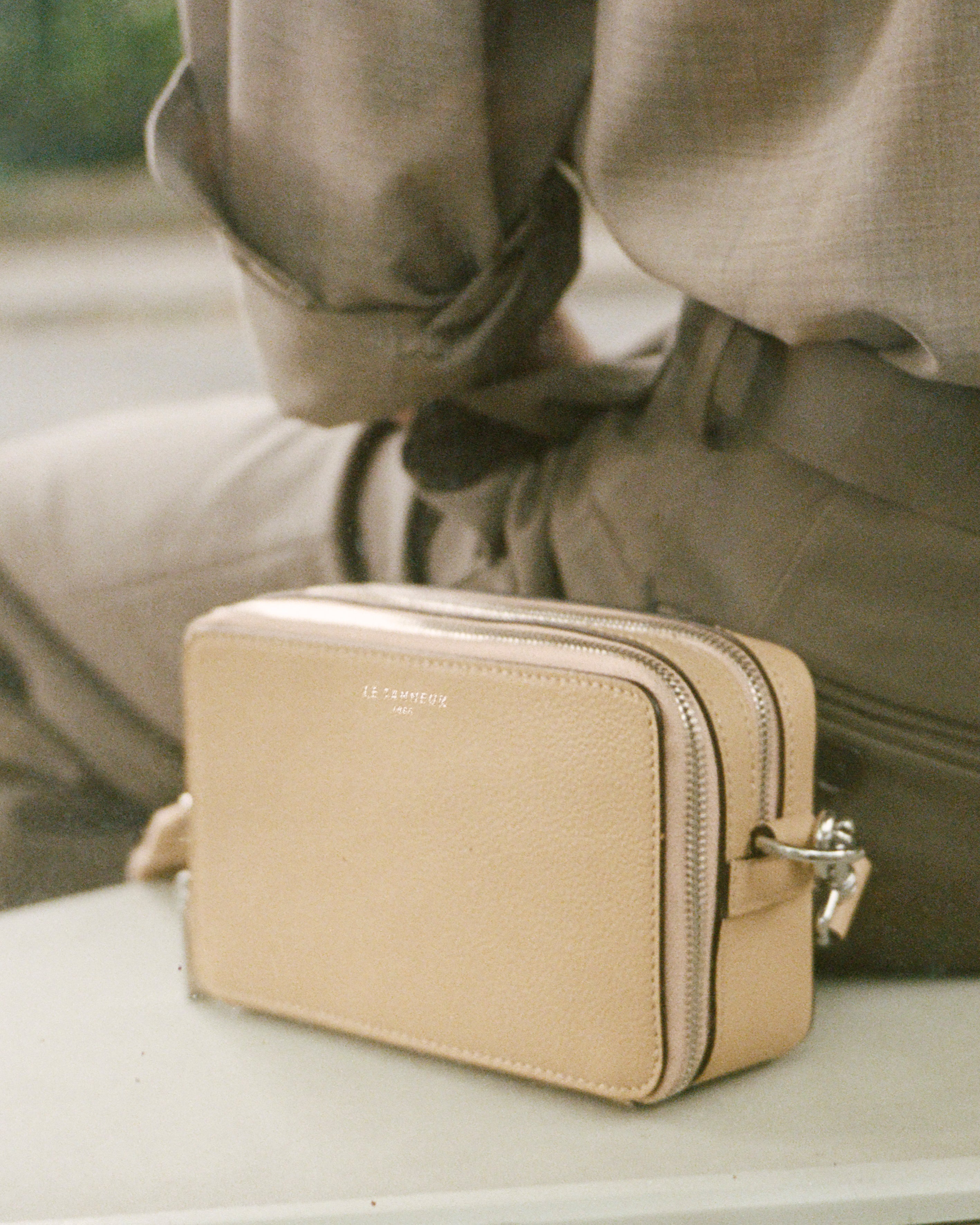 Petite sacoche 2 compartiments Emile en cuir grainé